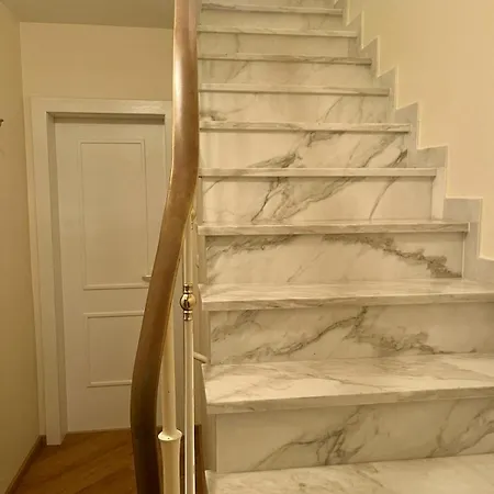 2 Marianne Hoelzl Appartement