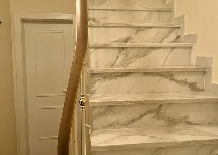 Marianne Hölzl Apartment